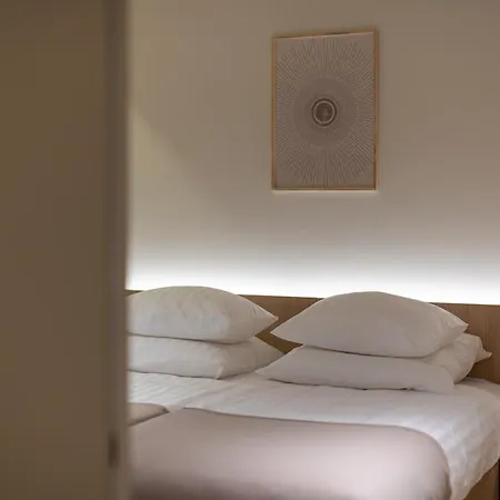 Monasteroom Rooms&suites Gæstehus 3*